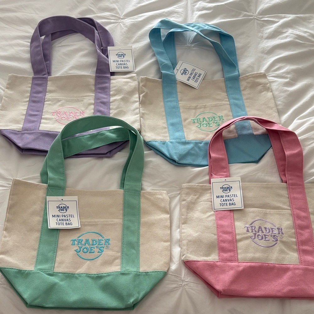 Trader Joe’s Pastel Tote Bag Set